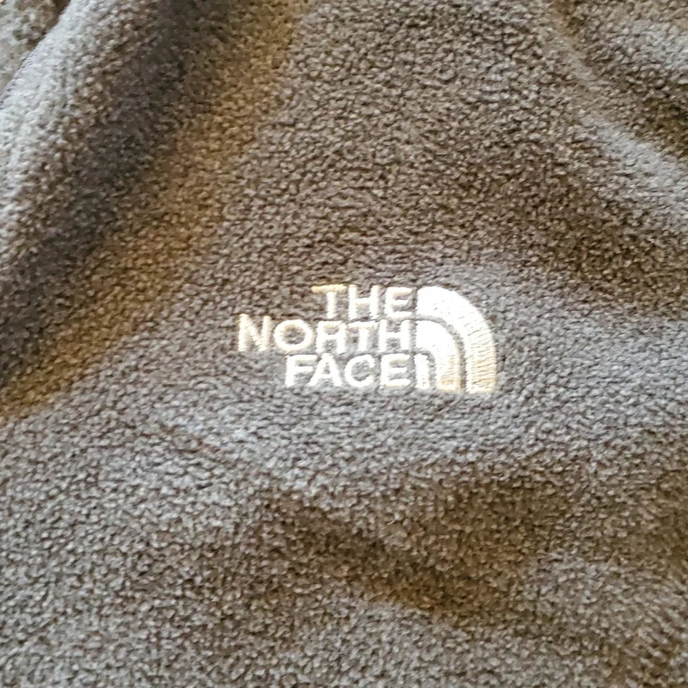 Women's quarter zip fleece sweatshirt. - Picture 2 of 3